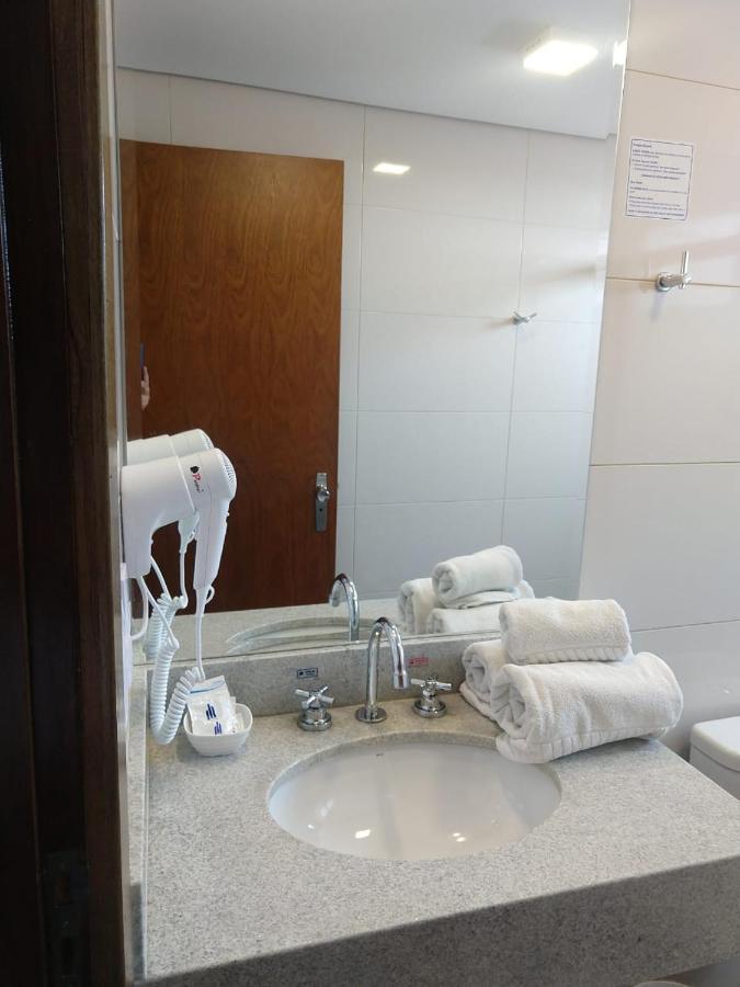 Hotel Riviera ลินส์ ภายนอก รูปภาพ