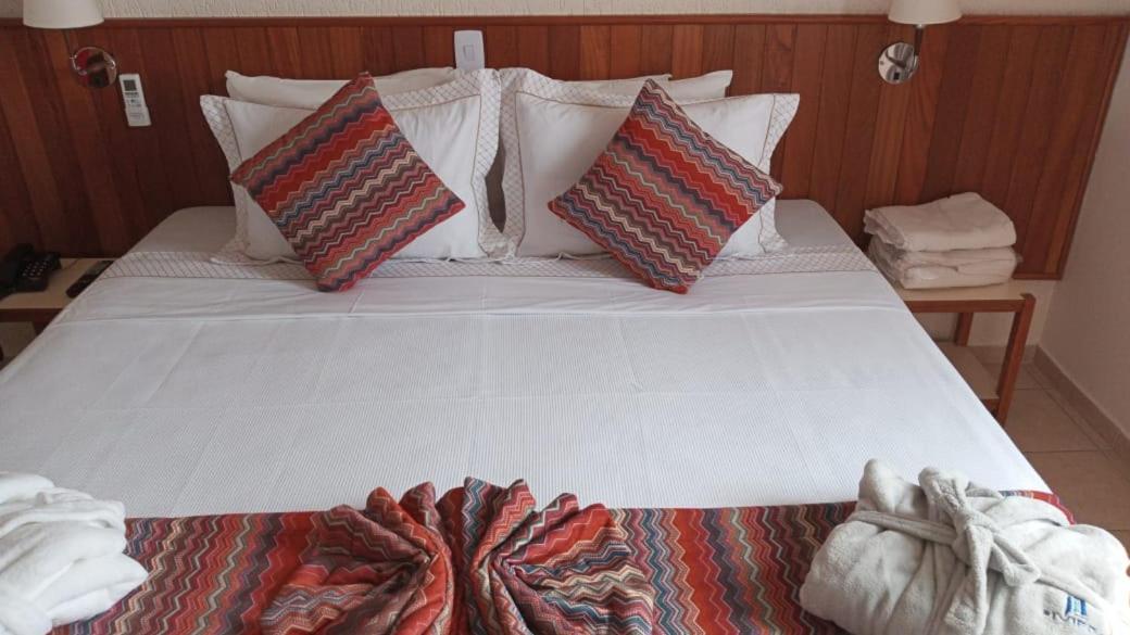 Hotel Riviera ลินส์ ภายนอก รูปภาพ